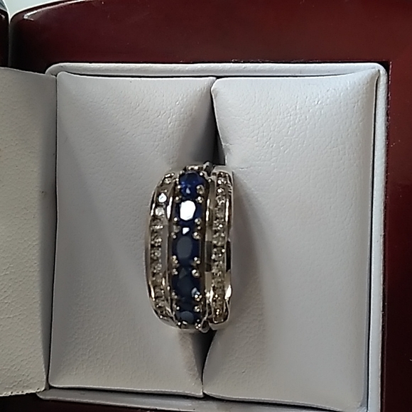 Unknown Jewelry - Sapphire and diamond ring sz8